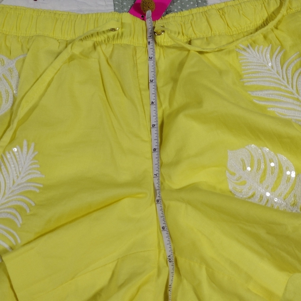 Lilly Pulitzer Katia‎ Embroidered Short Watch Hill Yellow - Picture 13 of 14
